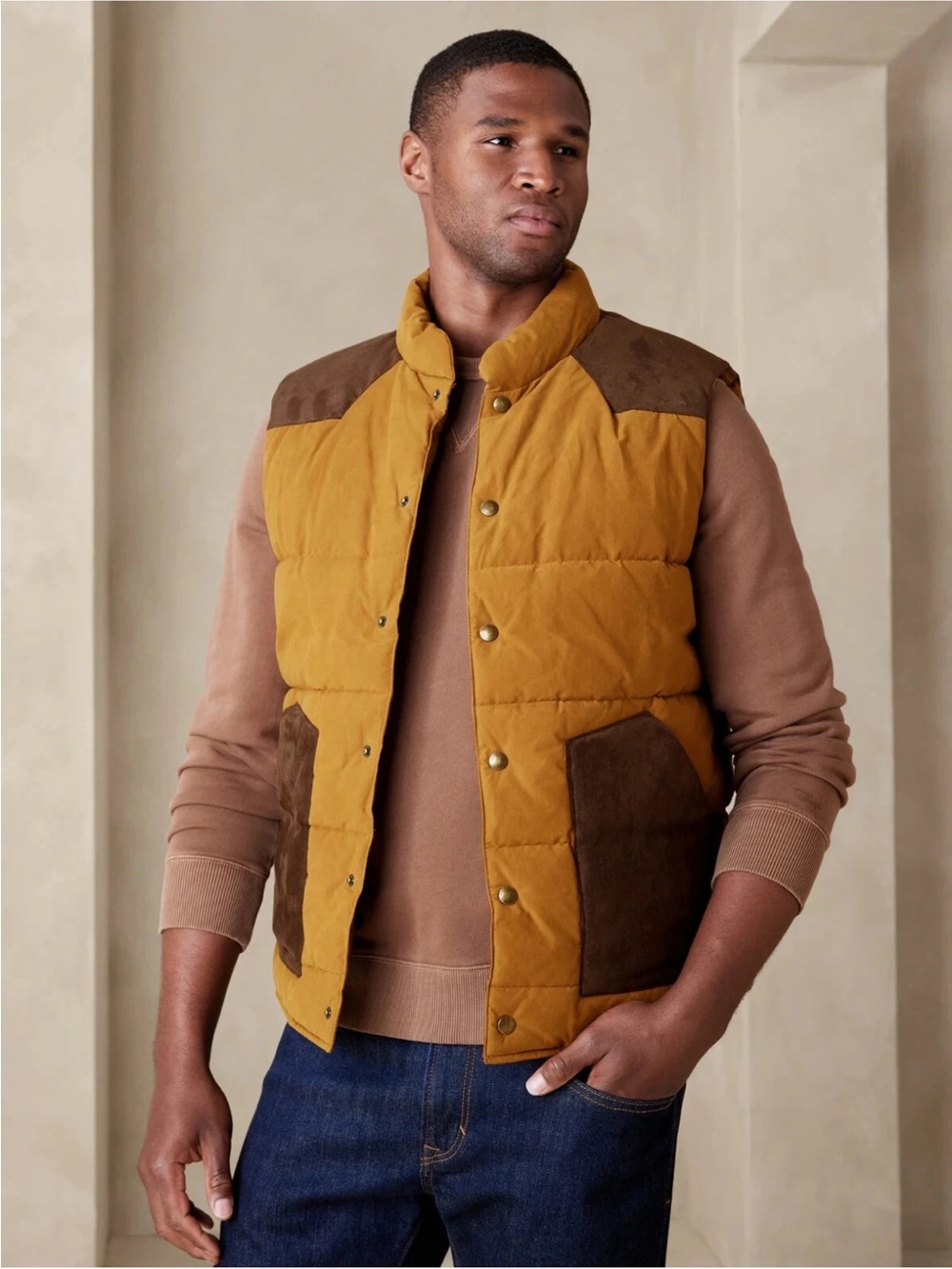 Banana Republic Puffer Vest Men's - Large- Ochre/Brown